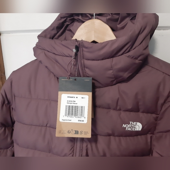 The North Face Maroon Insulated Jacket - Picture 1 of 5